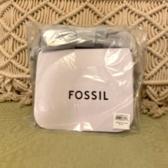 NWT FOSSIL Lennox Flap Leather Crossbody Bag Black MSRP $280 - Picture 7 of 15